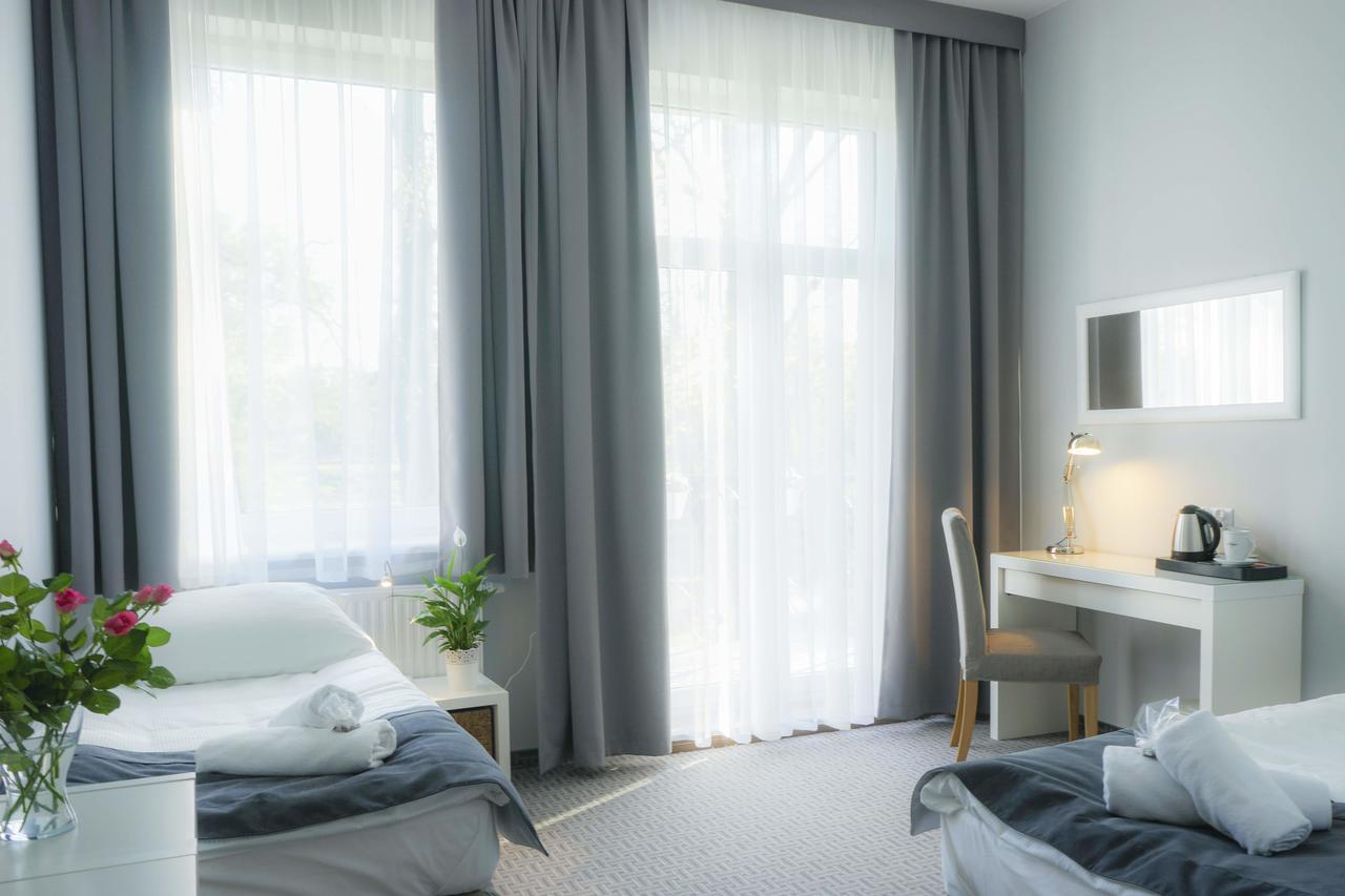 Hotel Inner City Кутно Экстерьер фото